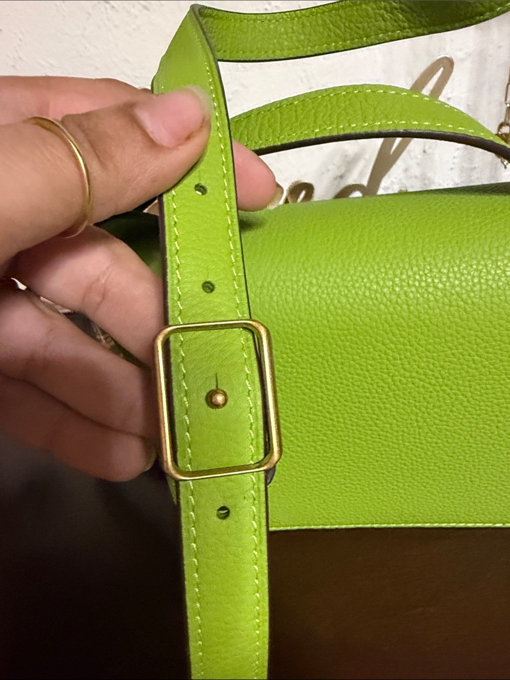 Tory Burch Lime Green Leather Crossbody with Gold Logo - Picture 5 of 9